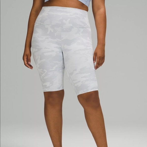 Lululemon Wunder Under Short 10" Incognito Camo Jacquard Alpine White Starlight - Picture 2 of 5